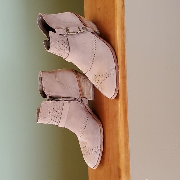Vince Camuto Shoes - Vince Camuto booties